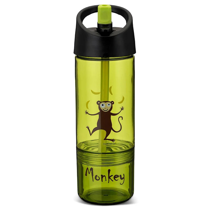 Grüne Kindertrinkflasche mit Affenmotiv und schwarzem Deckel, Aufschrift 'Monkey'.